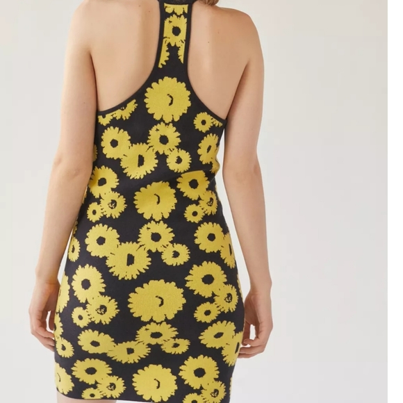 Halter Dress - Picture 4 of 7